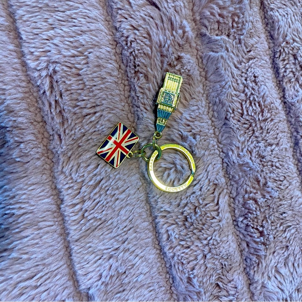 Harrod’s key chain/purse decoration fob